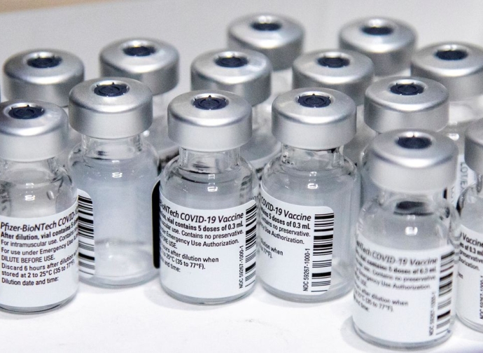 Min. da Saúde distribui 1,12 milhão de vacinas da Pfizer a partir de amanhã